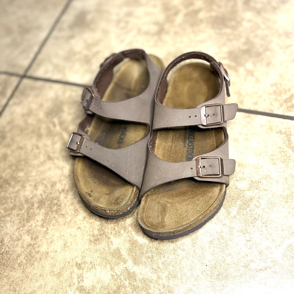 Birkenstock Kids Tan Sandals